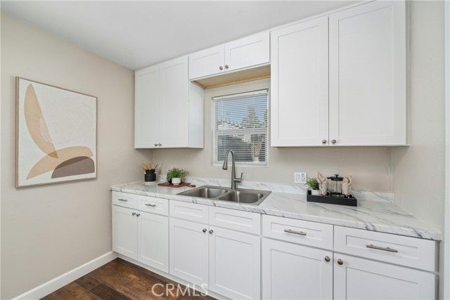 164 Euclid Place, Upland, CA 91786