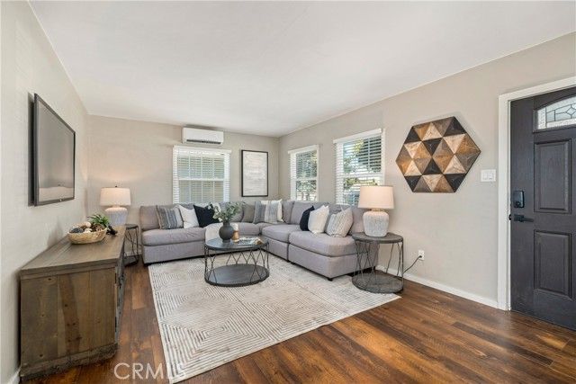 164 Euclid Place, Upland, CA 91786