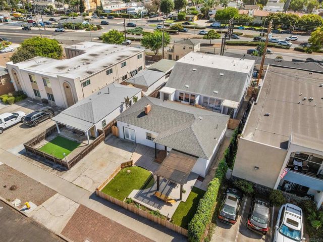 1951 55 Hornblend St., San Diego, CA 92109