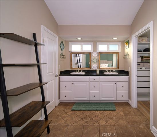 8142 Wadebridge, Huntington Beach, CA 92646