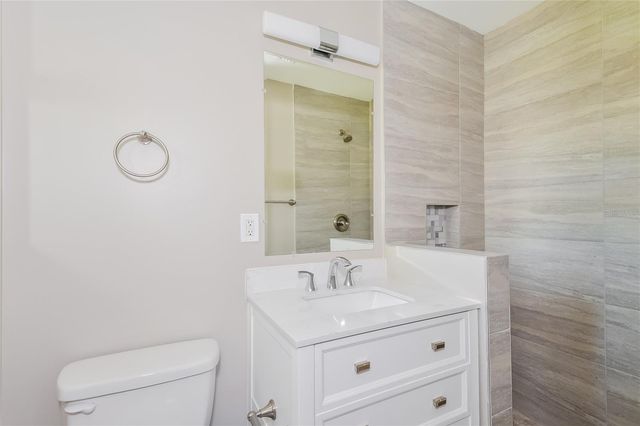 2839 HOPE STREET, Sarasota, FL 34231