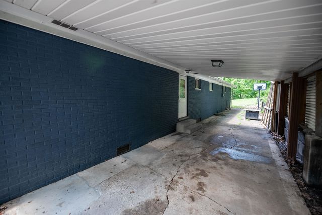 301 Twp Rd 158, Chesapeake, OH 45619