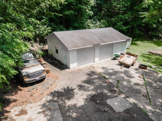 301 Twp Rd 158, Chesapeake, OH 45619