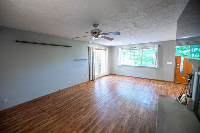 301 Twp Rd 158, Chesapeake, OH 45619