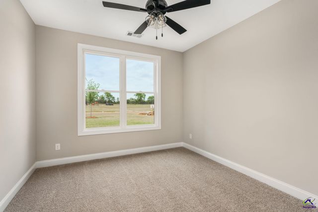 218 Farmland Circle, Perry, GA 31069