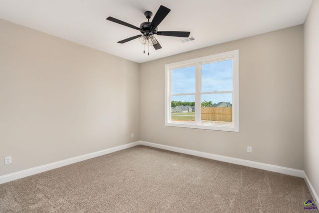 218 Farmland Circle, Perry, GA 31069