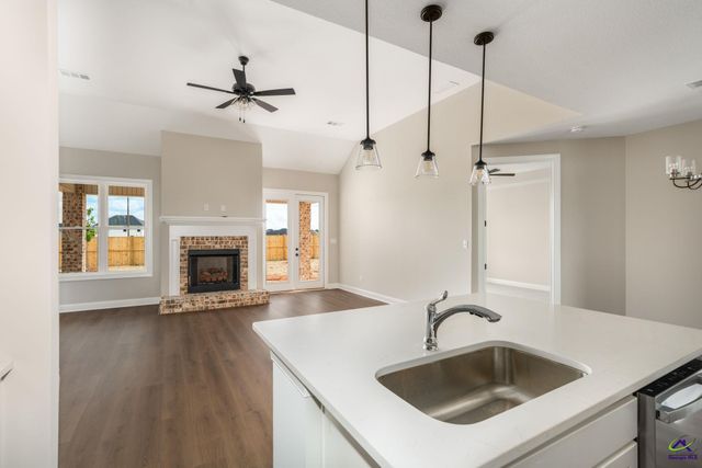 218 Farmland Circle, Perry, GA 31069
