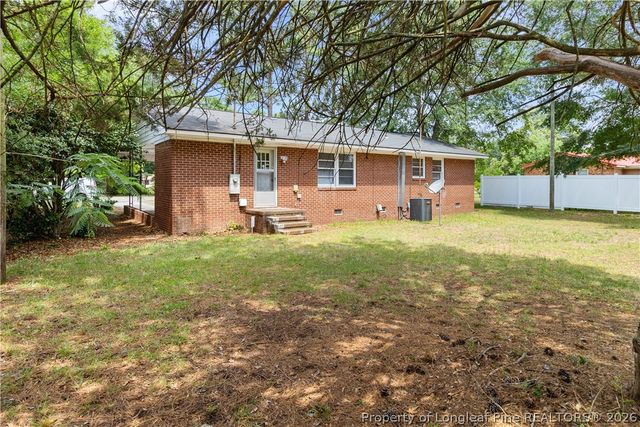 310 N 4th Street, St Pauls, NC 28384