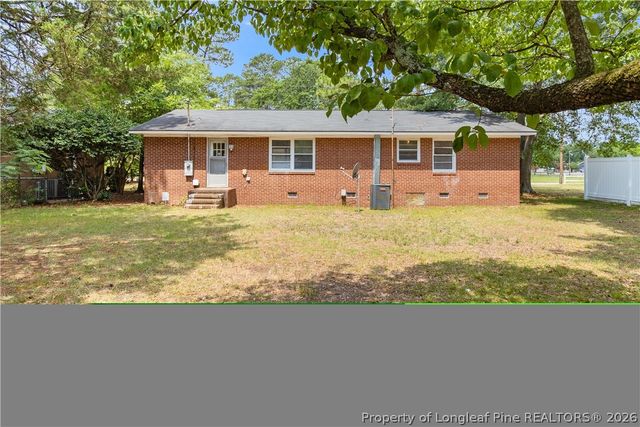 310 N 4th Street, St Pauls, NC 28384