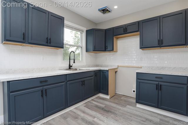 5124 W Chicago Street Apt 2, Detroit, MI 48204
