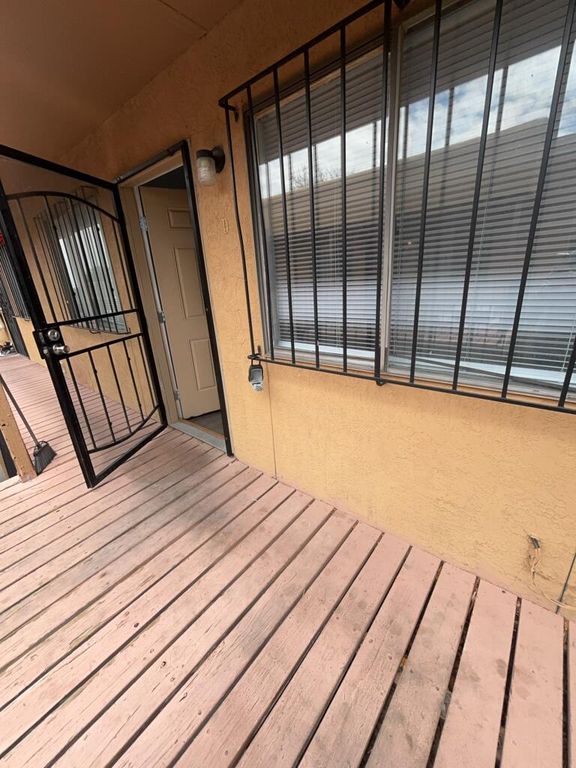126 RHODE ISLAND Street SE D, Albuquerque, NM 87108