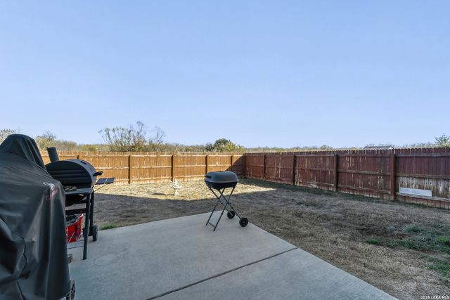 1814 Overlook, San Antonio, TX 78245