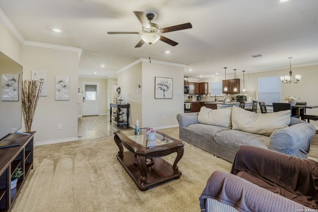 1814 Overlook, San Antonio, TX 78245