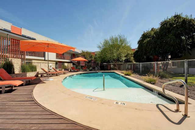 2200 Dickson DR 131, Austin, TX 78704