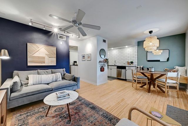 2200 Dickson DR 131, Austin, TX 78704