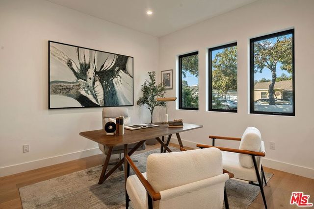 3621 Moore Street, Los Angeles, CA 90066