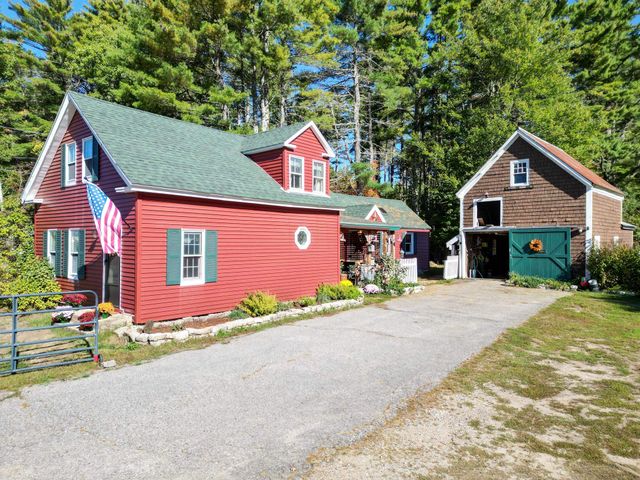 78 School Street, Effingham, NH 03882