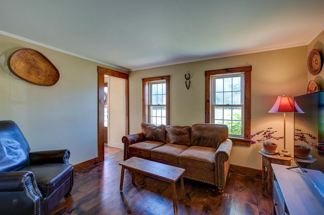 78 School Street, Effingham, NH 03882