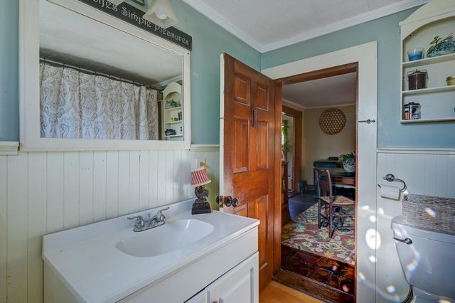 78 School Street, Effingham, NH 03882