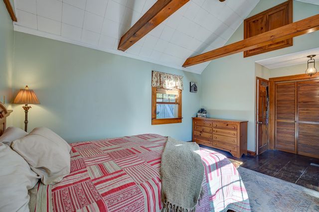 78 School Street, Effingham, NH 03882