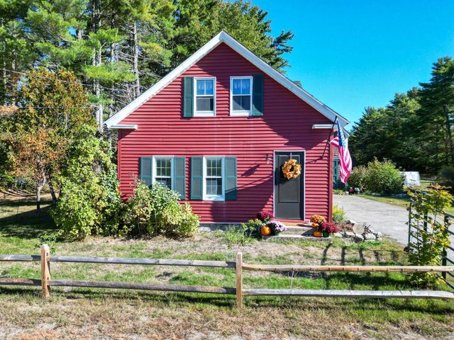 78 School Street, Effingham, NH 03882