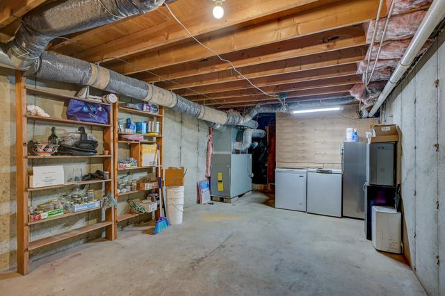 78 School Street, Effingham, NH 03882