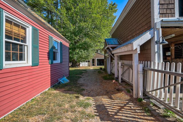 78 School Street, Effingham, NH 03882