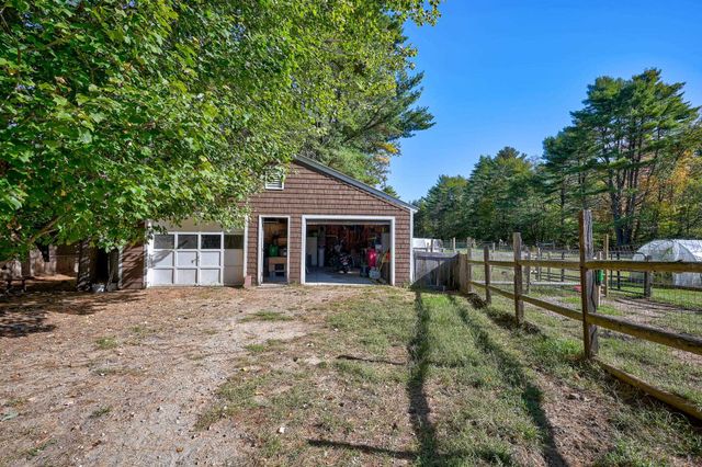 78 School Street, Effingham, NH 03882