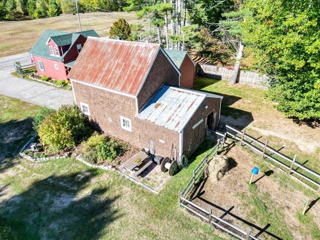 78 School Street, Effingham, NH 03882