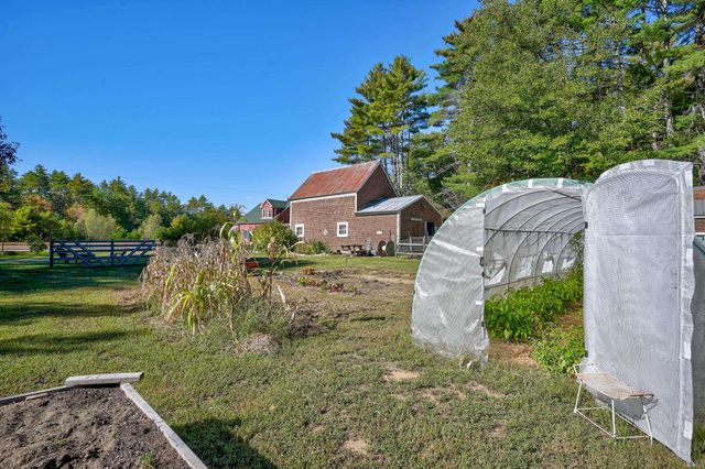 78 School Street, Effingham, NH 03882