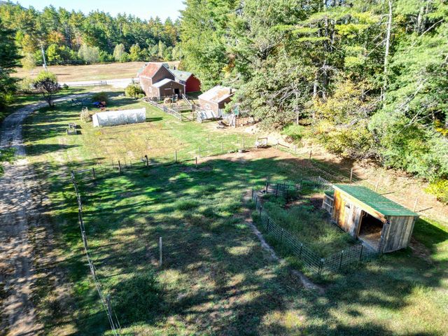 78 School Street, Effingham, NH 03882