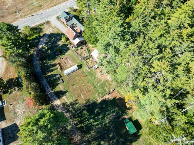 78 School Street, Effingham, NH 03882