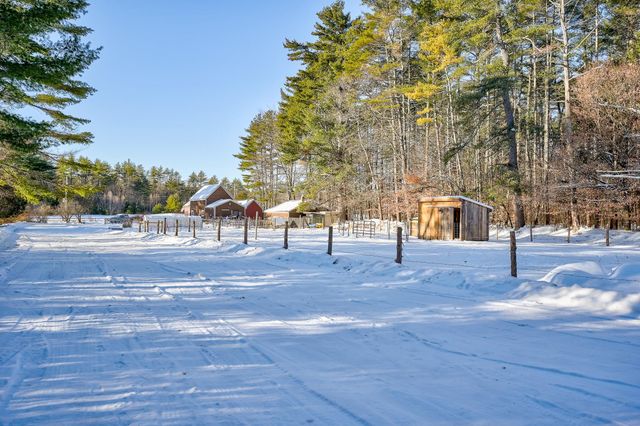 78 School Street, Effingham, NH 03882