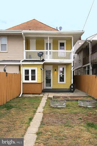 322 E CHERRY ST, Palmyra, PA 17078