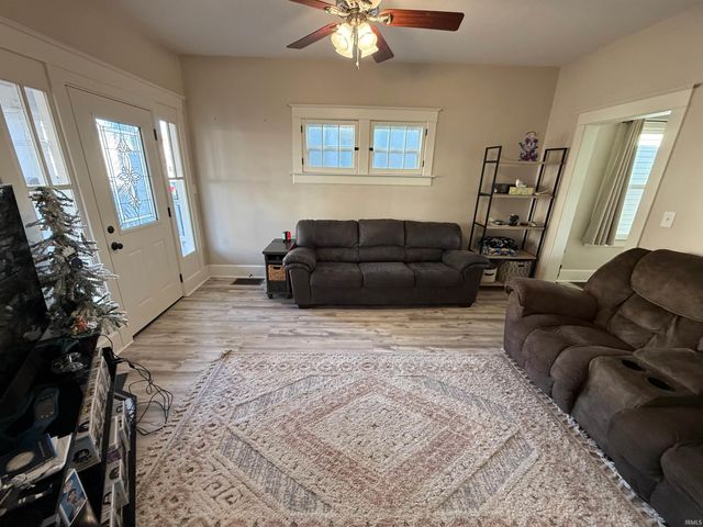 2622 Hillcrest Terrace, Evansville, IN 47712