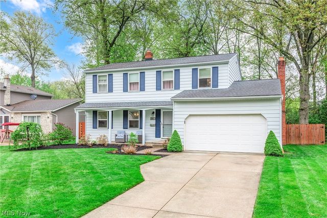 4083 Lydgate Drive, North Olmsted, OH 44070