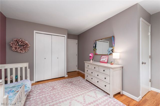 4083 Lydgate Drive, North Olmsted, OH 44070