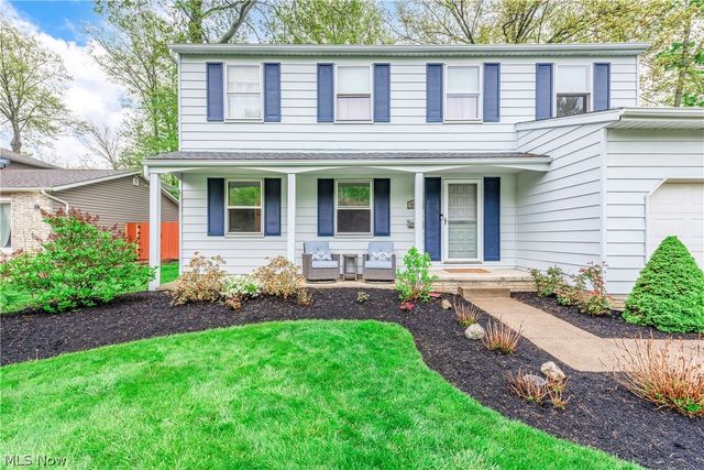 4083 Lydgate Drive, North Olmsted, OH 44070
