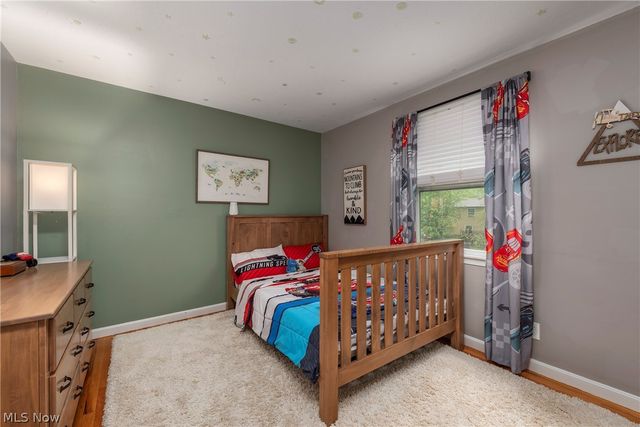 4083 Lydgate Drive, North Olmsted, OH 44070