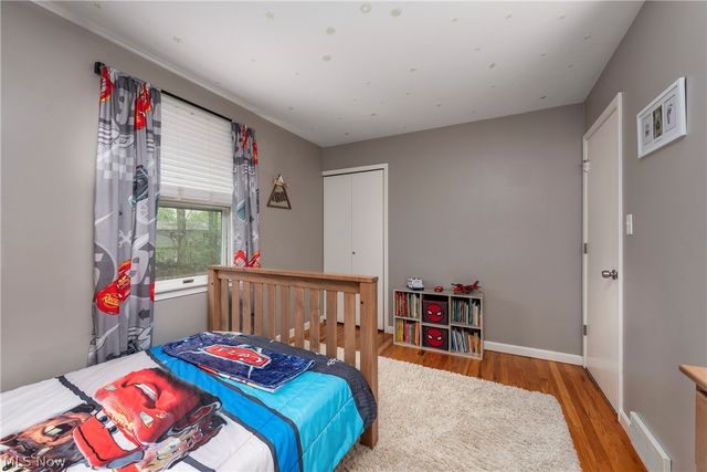 4083 Lydgate Drive, North Olmsted, OH 44070
