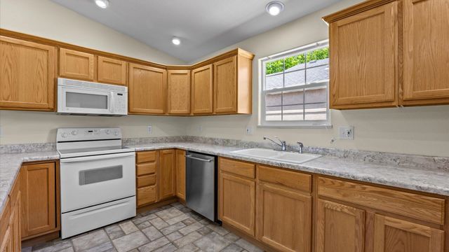 1533 Crest View Way Apt 12, Grand Junction, CO 81506
