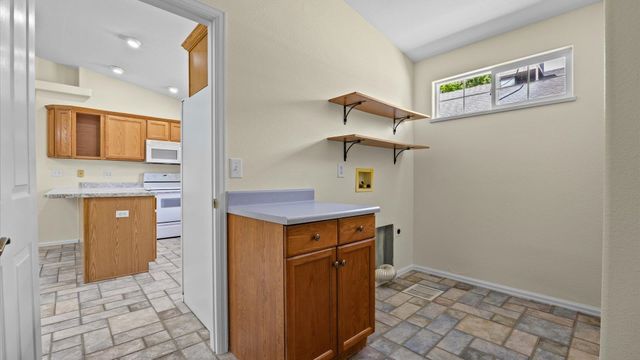 1533 Crest View Way Apt 12, Grand Junction, CO 81506