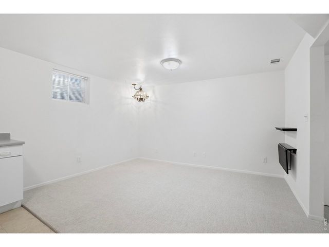 1466 Greenbriar Blvd, Boulder, CO 80305