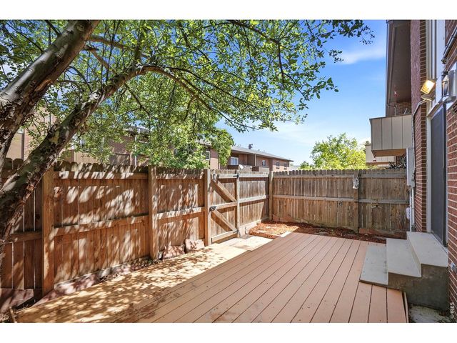 1466 Greenbriar Blvd, Boulder, CO 80305