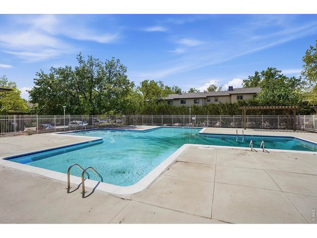 1466 Greenbriar Blvd, Boulder, CO 80305