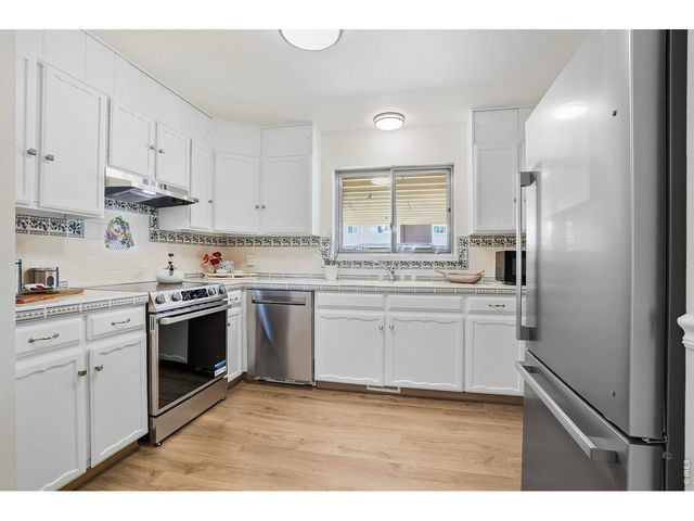 1466 Greenbriar Blvd, Boulder, CO 80305