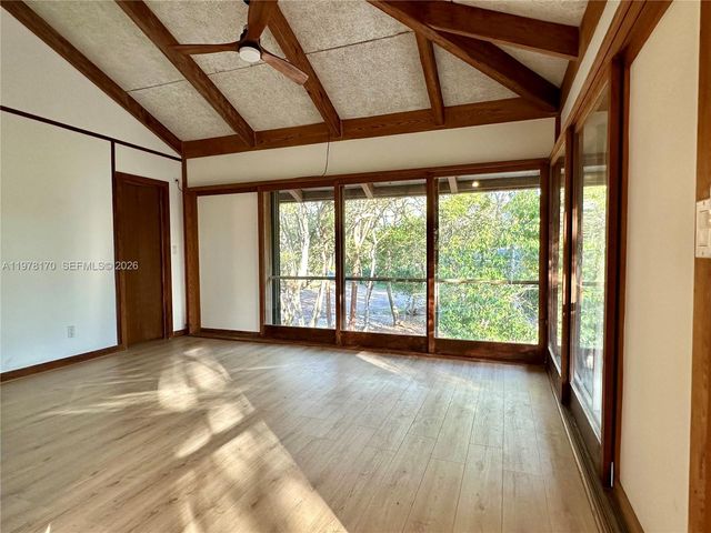 17010 SW 77th Ave, Palmetto Bay, FL 33157