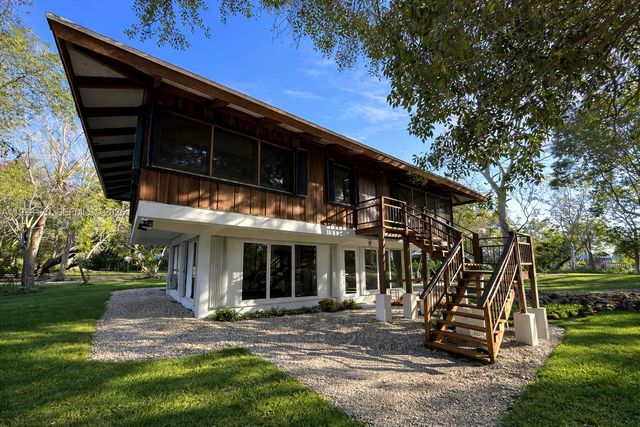 17010 SW 77th Ave, Palmetto Bay, FL 33157