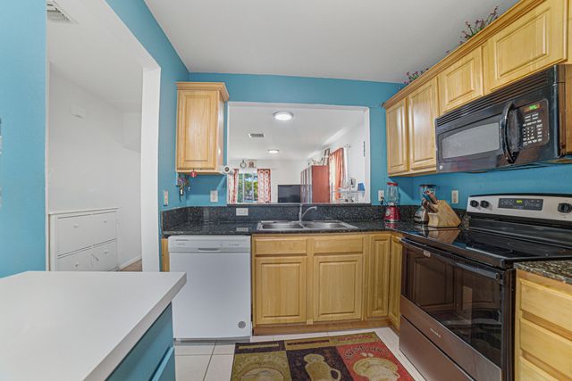 6631 Winfield Boulevard 1-6, Margate, FL 33063
