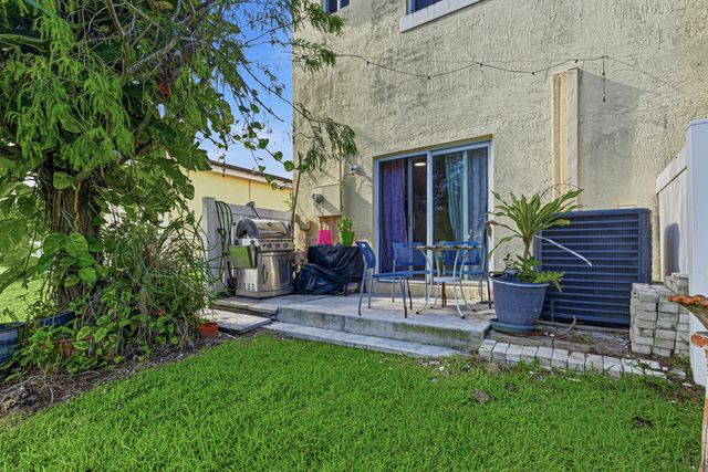 6631 Winfield Boulevard 1-6, Margate, FL 33063